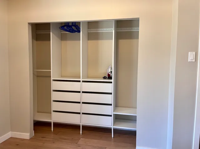 2 bedroom suite 400m from Lions Gate Hospital